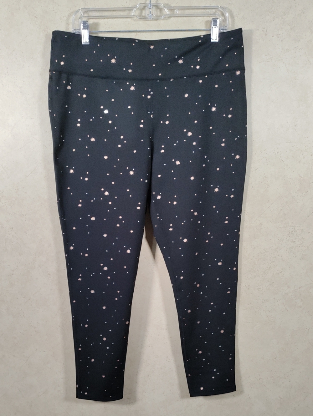 High-Rise Black Leggings with Pink Star Print